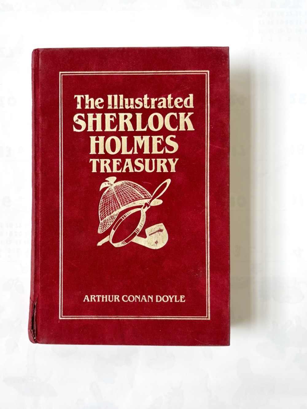 The Illustrated Sherlock Holmes Treasury red suede gold hardcover book 1976